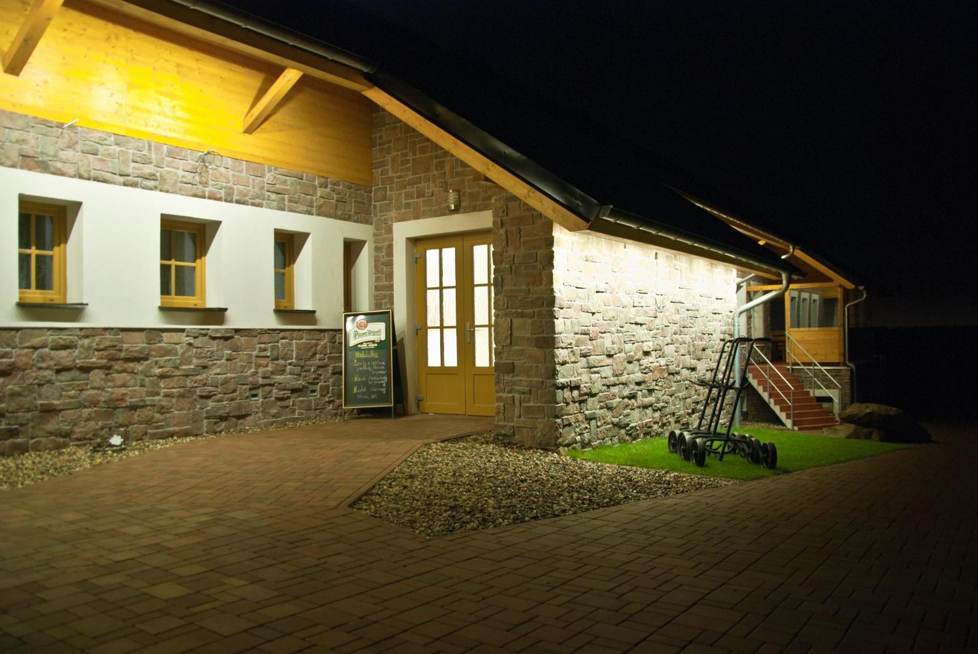 Hotel Krusnohorsky Dvur Cinovec Ngoại thất bức ảnh