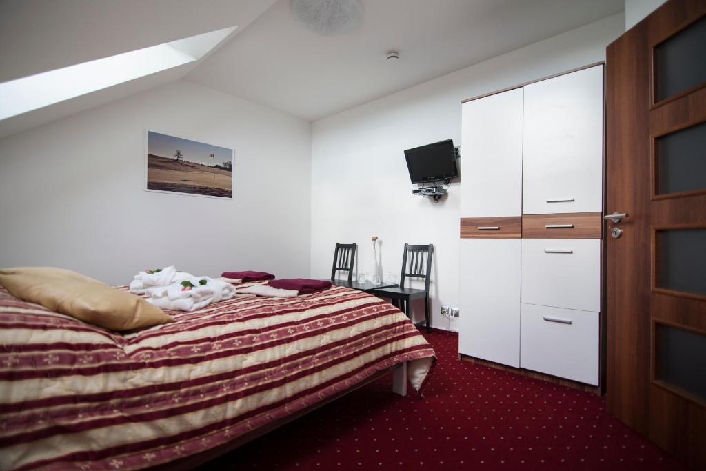 Hotel Krusnohorsky Dvur Cinovec Phòng bức ảnh