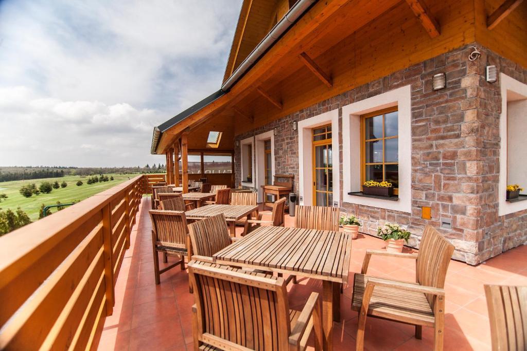Hotel Krusnohorsky Dvur Cinovec Ngoại thất bức ảnh